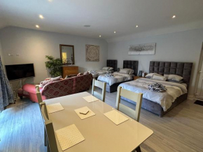 Southernwood - Family Studio